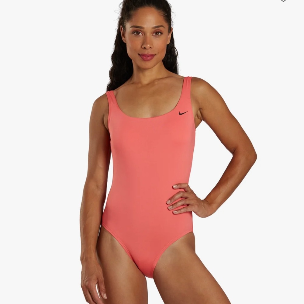 Nike Essential U-Back One Piece Swimsuit Pink Sea Coral XL with removable pads